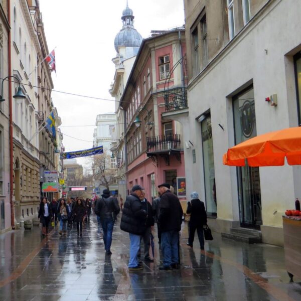 Mina Ćorić: U decembar s kišom