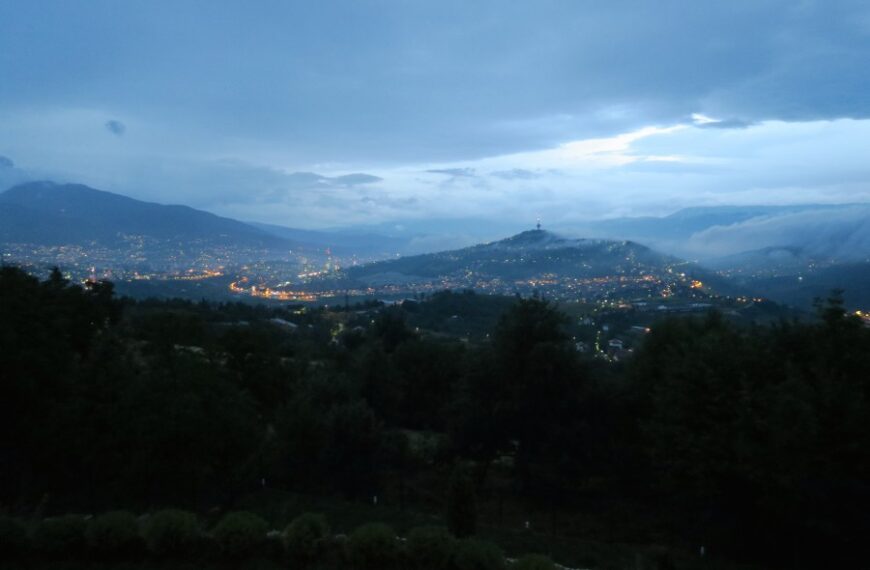 Pogled na Sarajevo s Poljina (Foto: Reem Jadah)
